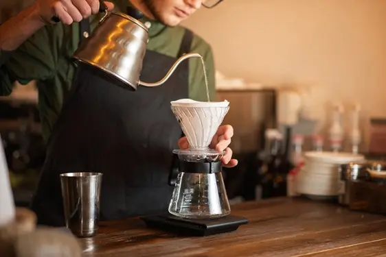 Alternatywne metody parzenia kawy - drip, Chemex, AeroPress i French Press